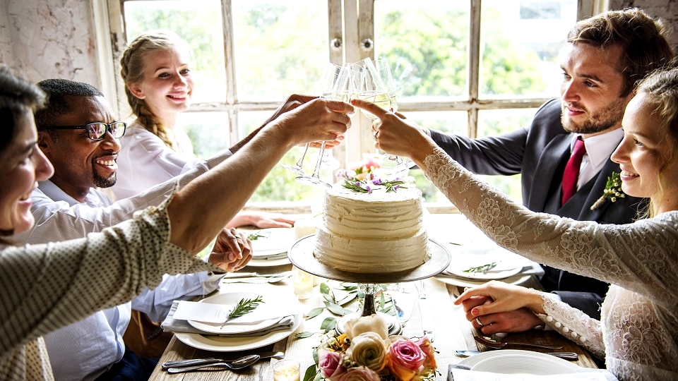 ¿Cómo elegir un regalo para los asistentes de boda?