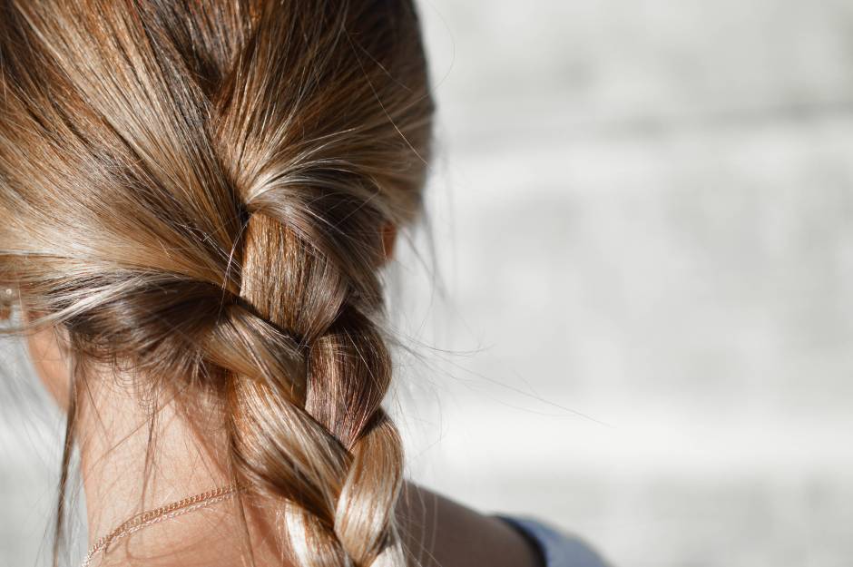 ¿Cómo regenerar el cabello de forma natural?